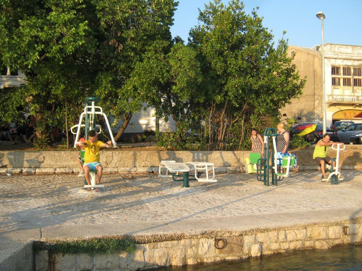Apartment Matej Crikvenica Exterior foto